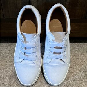 Dolce Vita Roper White Sneakers - Women’s 9